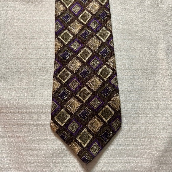 PAVIA Other - PAVIA Mens Tie Made in Italy Geometric Diamond Pattern 100% Silk Purple Brown
